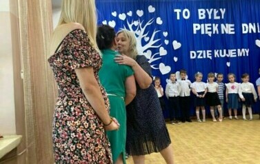 Rodzice dziękują  Pani dyrektor, Pani wicedyrektor oraz nauczycielom.